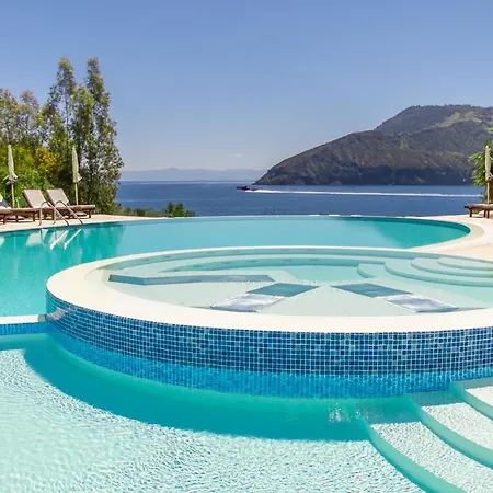 Trilo - Vulcano On Sea Shore - Happy