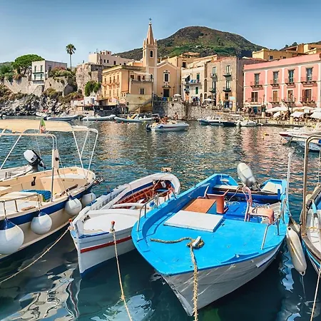 Trilo - Vulcano On Sea Shore - Happy *